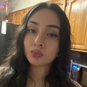 Meet your Posher, Fatima